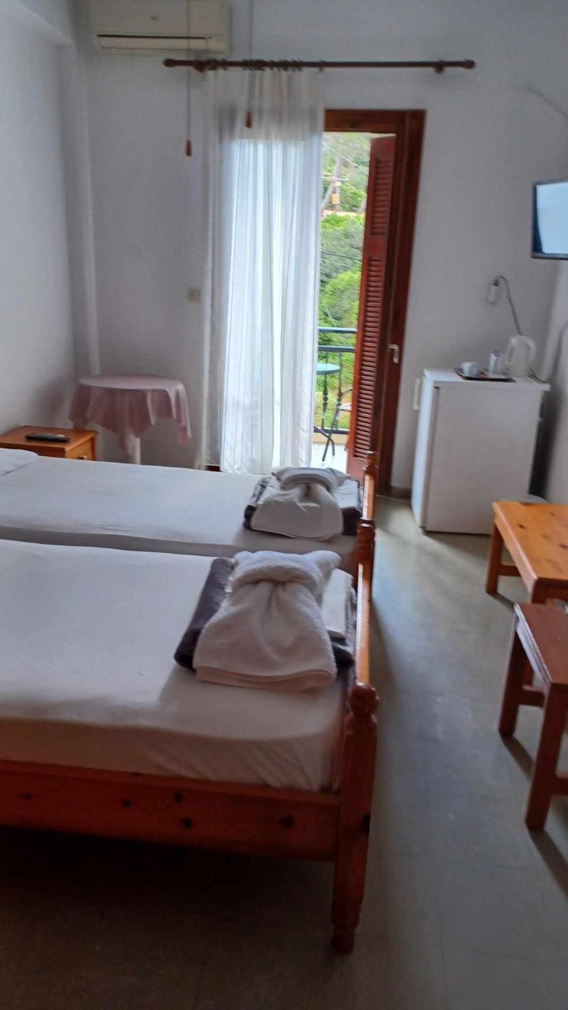 Hotel Rena Ágios Kírykos Zewnętrze zdjęcie