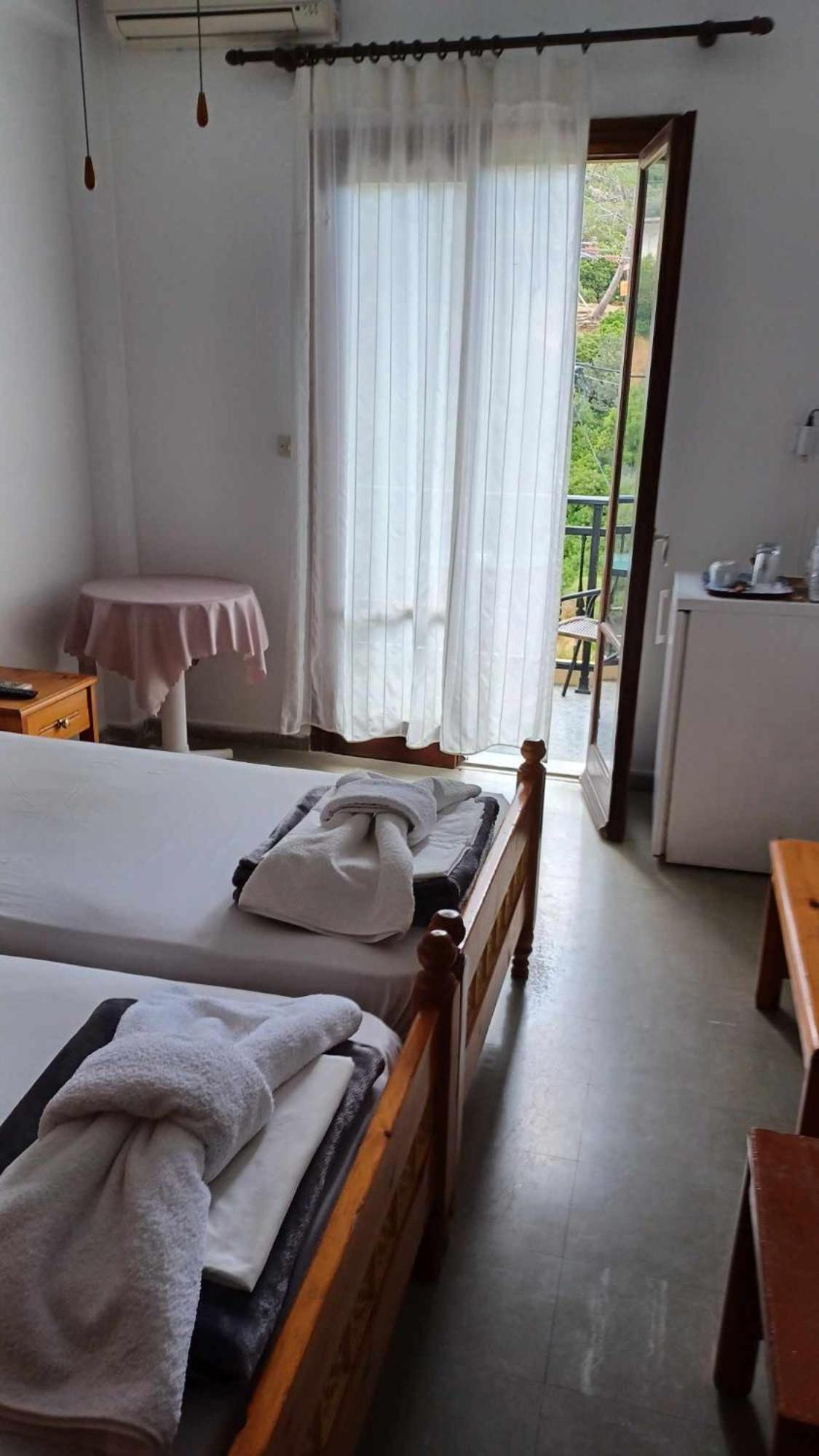 Hotel Rena Ágios Kírykos Zewnętrze zdjęcie